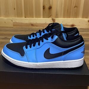 Jordan 1 low university blue